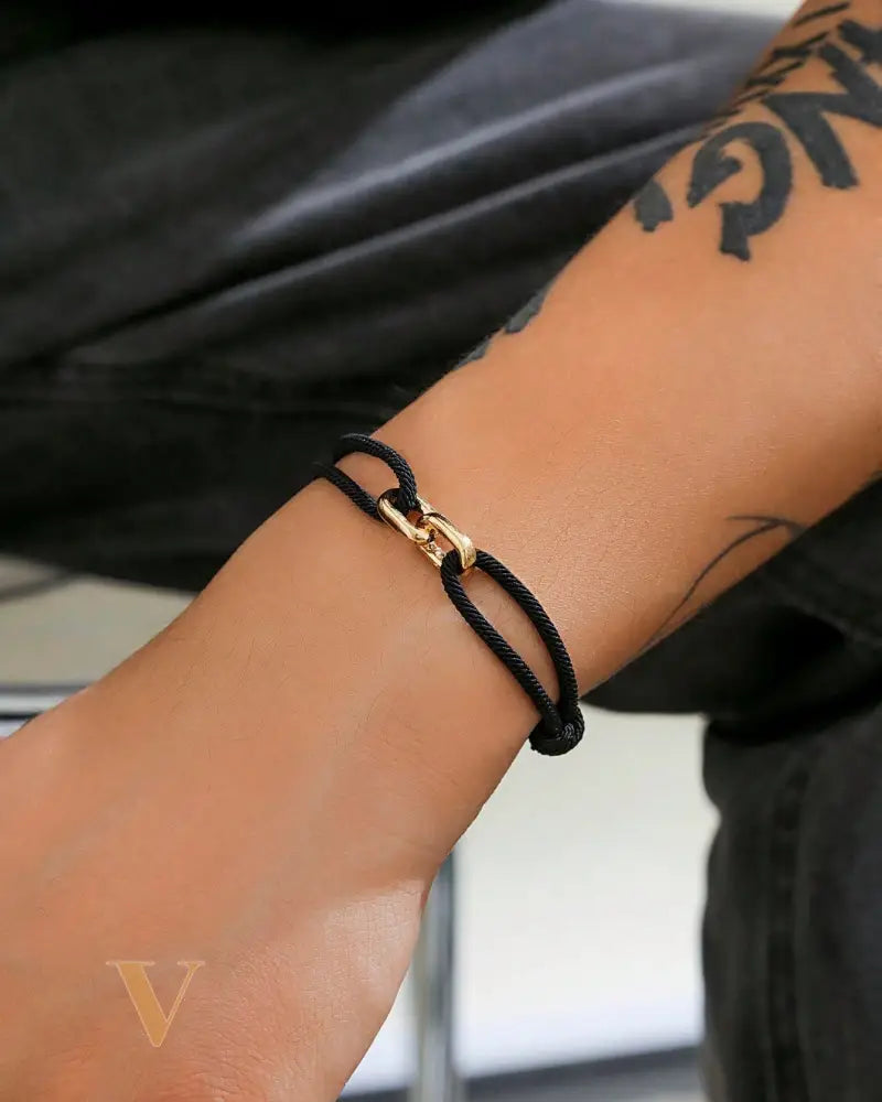 1Pc Men'S Fashionable and Simple Handmade Braided Bracelet with Geometric Metal Decoration, Gift for Friends, Couples or Daily Wear